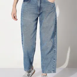 SHOWOFFFF Women Comfort Relaxed Fit Mid-Rise Light Fade Acid Wash Jeans-image-16