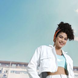 Tokyo Talkies Women White Solid Cotton Crop Denim Jacket-picture-38