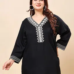 VAAMII Women Plus Size V-Neck Embroidered Top-image-29