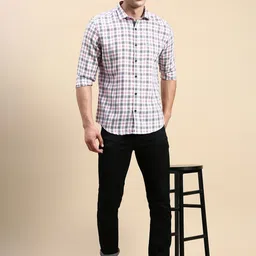 SHOWOFFFF Men Comfort Slim Fit Checked Casual Shirt image 2