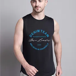 Friskers Men Hooded Applique T-shirt-image-89