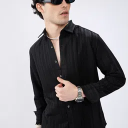 VASTRADO Men Classic Fit Vertical Striped Spread Collar Casual Shirt-picture-21