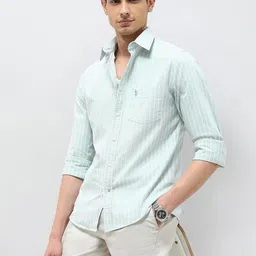 U.S. Polo Assn. Men Tailored Fit Vertical Striped Button-Down Collar Casual Cotton Shirt image 3