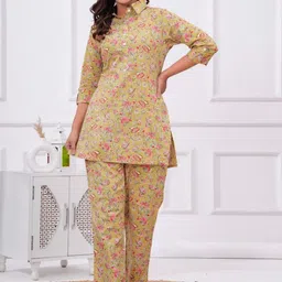 FASHION SWAG Women Printed Night suit image 2