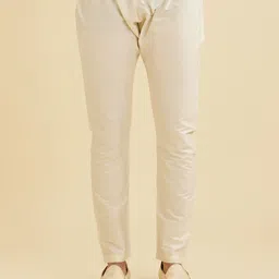 Manyavar Ethnic Motifs Woven Design Embroidered Mandarin Collar Kurta With Pyjamas image 2