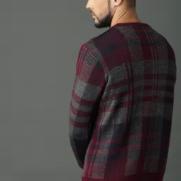 Roadster Men Maroon & Grey Checked Pullover Sweater image 4