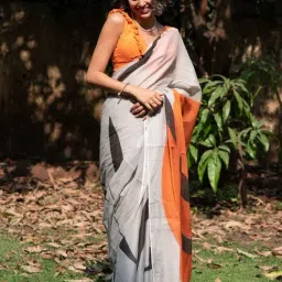 Suta Off-White Cotton Printed Saree Without Blouse-picture-10