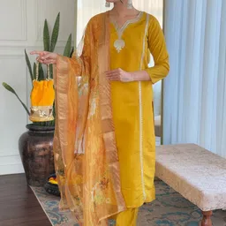 VASTRAHUT Women Ethnic Motifs Embroidered Kurta with Trousers & Dupatta-picture-22