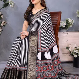 MAGNEITTA Striped Zari Saree-image-20