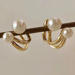 PolluxCraft Heart Shaped Studs Earrings image 2