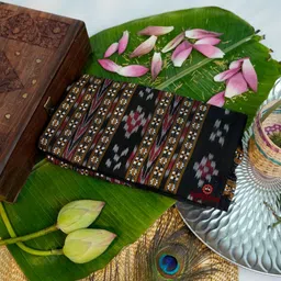 Khanduapata Printed Pure Cotton Unstitched Dress Material image 3