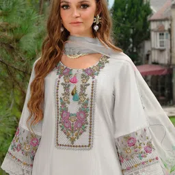 Indo Era Women Floral Embroidered Regular Thread Work Liva Kurta with Trousers & With Dupatta image 2