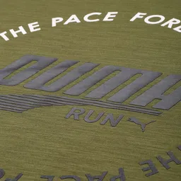 Puma Men Brand Logo Printed Graphic Run Emblem Training T-shirt image 2