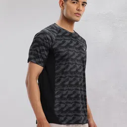 HRX by Hrithik Roshan Abstract Print Rapid-Dry Training T-shirt image 5