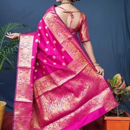 RAJMUDRAFASHION Ethnic Motifs Zari Silk Blend Handloom Saree image 2