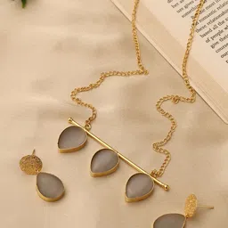 VENI 18KT Gold-Plated Kundan-Studded Jewellery Set-picture-10