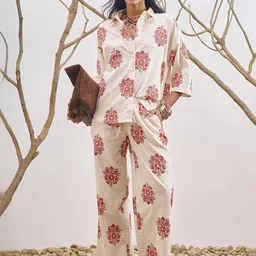 Vara By Vishudh Floral Printed Pure Cotton Shirt With Trousers-picture-27