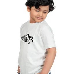 Chombooka Kids Typography Printed Monochrome Applique T-shirt image 5