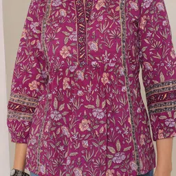 GULAB CHAND TRENDS Floral Print Cotton Crop Top image 3