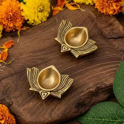 Ekhasa Brass 2-Pcs Diwali Lotus Diya Pooja Essentials-picture-28