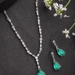 Anouk Women's Silver-Plated Green American Diamond-Studded Handcrafted Jewelery Set-picture-12
