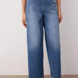Trendyol Women Straight Fit High-Rise Heavy Fade Cotton Jeans-image-8