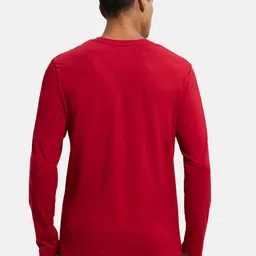 Jockey Men Red Solid Round Neck T-shirt image 4