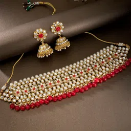 Peora Gold-Plated Kundan Jewellery Set image 2