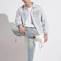 SHOWOFFFF Men Spread Collar Typography Printed Lightweight Denim Jacket image 3