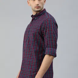 THE BEAR HOUSE Men Red & Navy Blue Slim Fit Checked Casual Shirt image 2