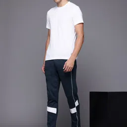 HRX by Hrithik Roshan Men Lifestyle Track Pants image 4