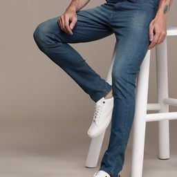 WROGN Men Skinny Fit Light Fade Stretchable Mid-Rise Jeans-picture-42