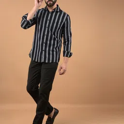 Crimsoune Club Men Classic Spread Collar Vertical Striped Cotton Slim Fit Casual Shirt-picture-18
