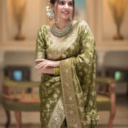 ZIKARAA Woven Design Zari Handloom Saree image 4