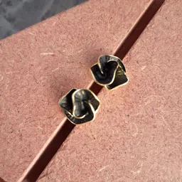 Zhouse Gold-Plated Crystals Studded Floral Studs-picture-17