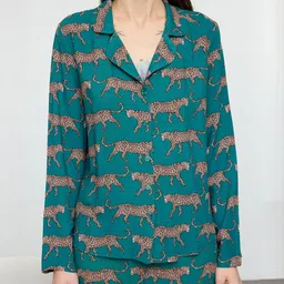 Trendyol Women Graphic Printed Lapel Collar Night Suit image 5