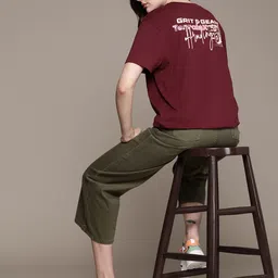 The Roadster Lifestyle Co. Printed Drop-Shoulder Sleeves Pure Cotton Relaxed Fit T-shirt-image-55