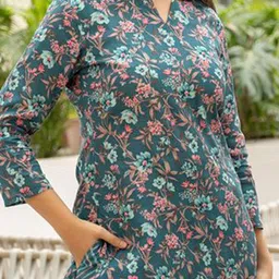 EESHA GUPTA Garden Floral Printed Notch Neck Muslin Tunic With Trousers image 4