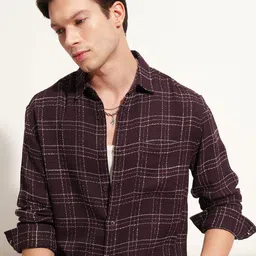 HIGHLANDER Men Relaxed Fit Checked Spread Collar Casual Shirt-image-14