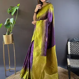 ELITE WEAVES Woven Design Zari Silk Blend Banarasi Saree image 3