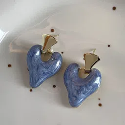 KRENOZ Heart Shaped Drop Earrings image 4
