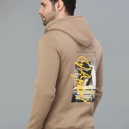 LIMEROAD Men Printed Hooded Sweatshirt image 2