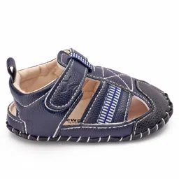 Cute Walk by Babyhug Booties with Velcro Closure - Navy Blue image 4