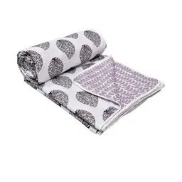 Anadhika Off White Floral AC Room Single Bed Dohar-picture-2