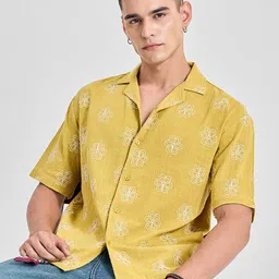 Snitch Men Floral Printed Cuban Collar Pure Cotton Casual Shirt-image-81