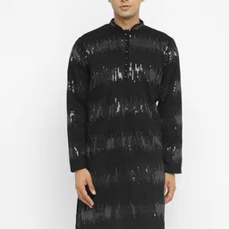 Devyom Geometric Embroidered Mandarin Collar Sequinned Georgette Kurta With Pyjamas image 5