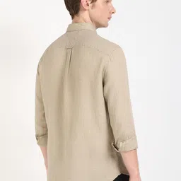 Tommy Hilfiger Men Button-Down Collar Solid Linen Casual Shirt image 2