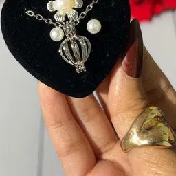 PASU FASHION Silver-Plated Floral Pendants with Chains image 5