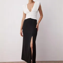 Trendyol Women Colourblocked Slits V-Neck Maxi Dress-image-26