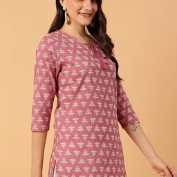 NEESH Women Floral Printed Pure Cotton Kurti image 5